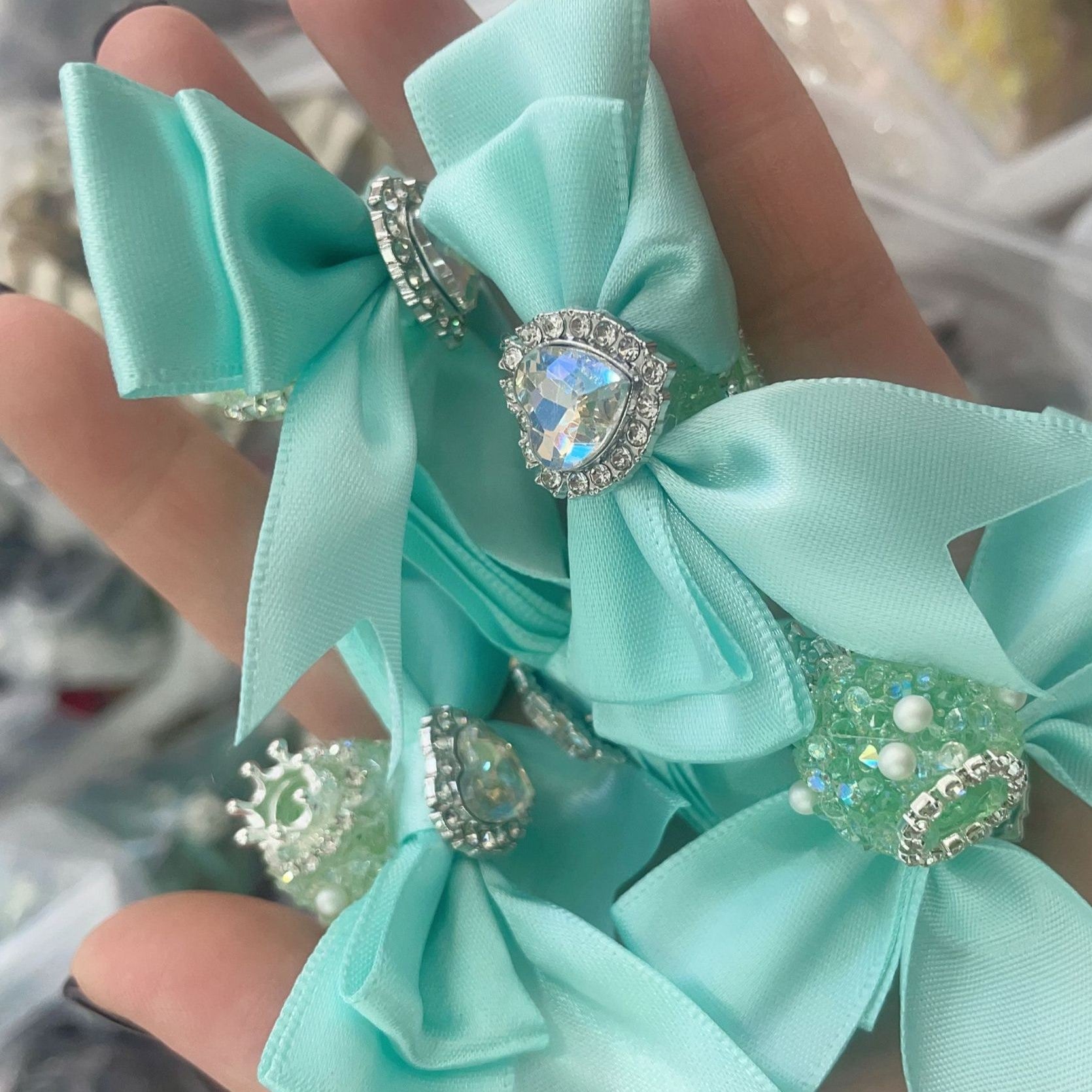 Fashion Crown & Sugar Bow Beads, DIY Phone Charm and Beaded Pen Accessories for Handmade Jewelry Crafts