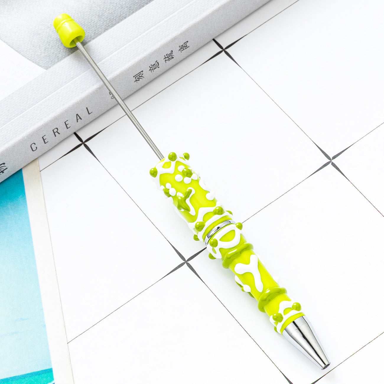 Cute DIY Beaded Ballpoint Pens with Creamy Hand-Drawn Design, Plastic Bead Pens for Girls and Craft Lovers