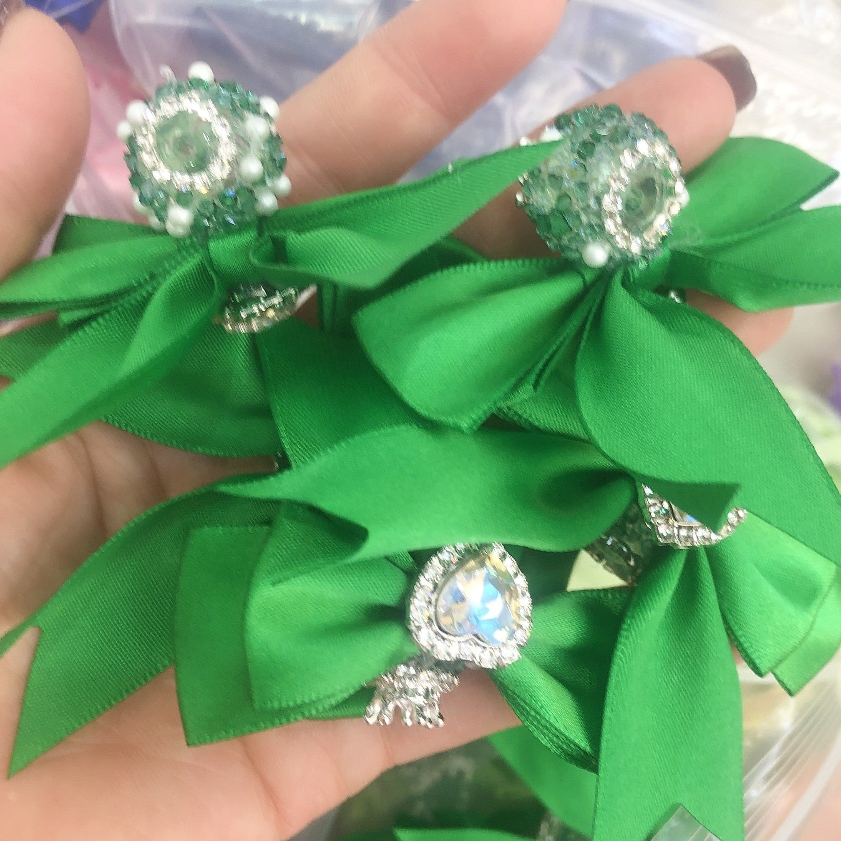 Fashion Crown & Sugar Bow Beads, DIY Phone Charm and Beaded Pen Accessories for Handmade Jewelry Crafts
