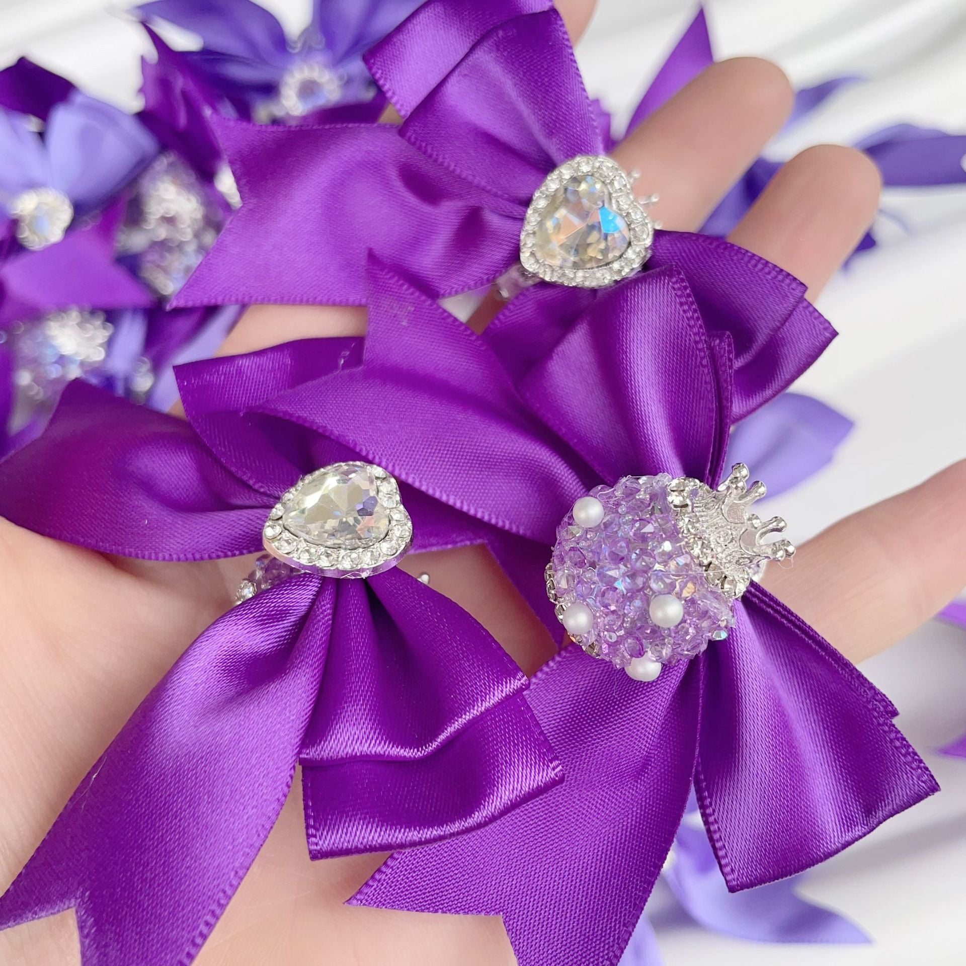 Fashion Crown & Sugar Bow Beads, DIY Phone Charm and Beaded Pen Accessories for Handmade Jewelry Crafts