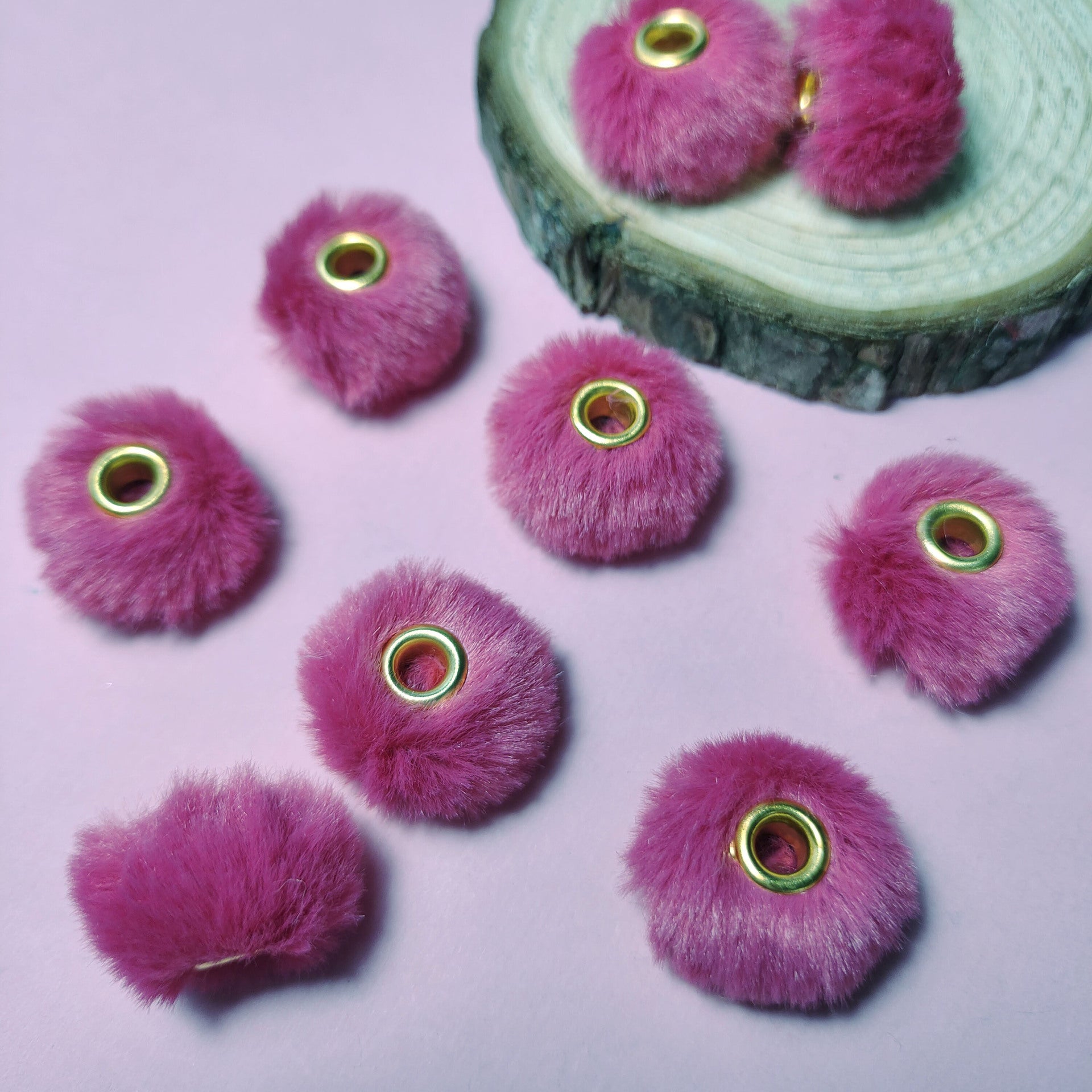 100PCS Fluffy Faux Fur Pom Poms Beads Mixed Color Soft Fuzzy Puff Spacer Beads for DIY Pens Jewelry Bracelet Garland Headband Keychain Handicrafts Craft Accessories Gift Supplies
