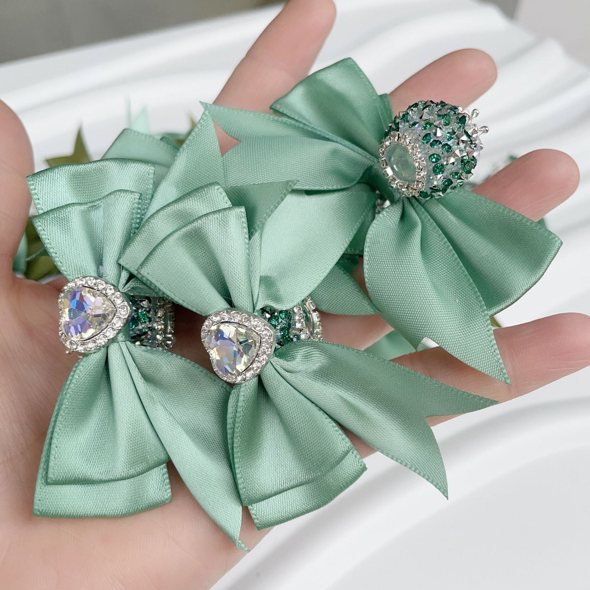 Fashion Crown & Sugar Bow Beads, DIY Phone Charm and Beaded Pen Accessories for Handmade Jewelry Crafts