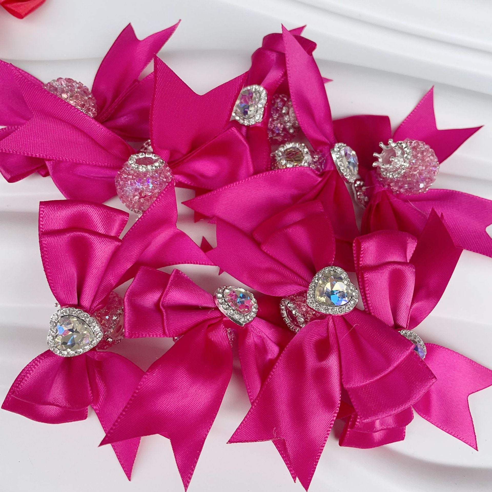 Fashion Crown & Sugar Bow Beads, DIY Phone Charm and Beaded Pen Accessories for Handmade Jewelry Crafts