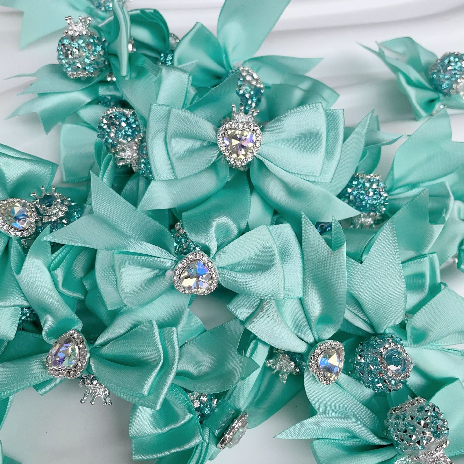 Fashion Crown & Sugar Bow Beads, DIY Phone Charm and Beaded Pen Accessories for Handmade Jewelry Crafts