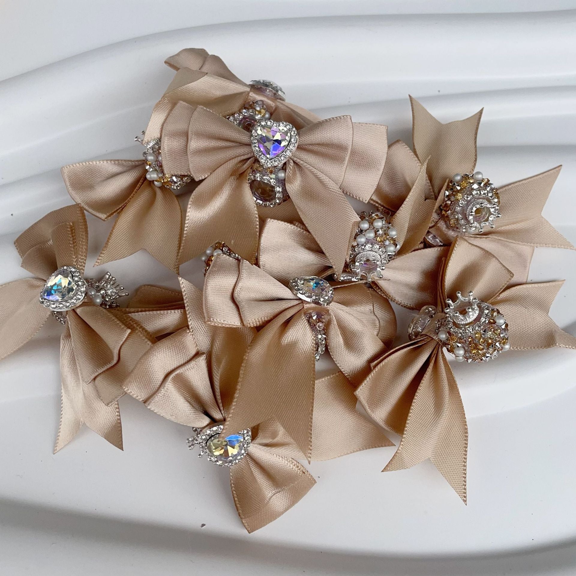 Fashion Crown & Sugar Bow Beads, DIY Phone Charm and Beaded Pen Accessories for Handmade Jewelry Crafts